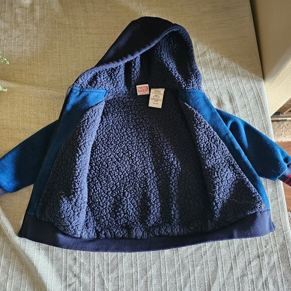 Marvel Captain America Sherpa-Lined Hoodie Size 4T – Blue/Red Fleece Jacket - Picture 3 of 4